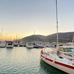  Hotel en barco Boat View