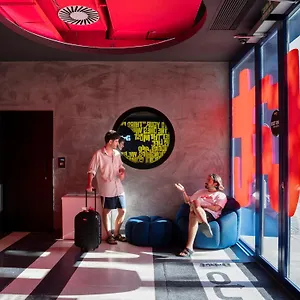  Hostal Amistat